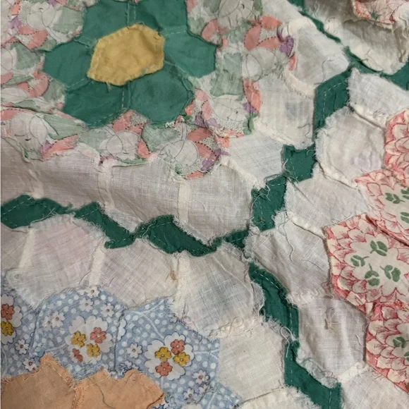 Vintage 75”x90” Grandmother’s Flower Garden Quilt Top Only Unfinished Handmade - Picture 5 of 8